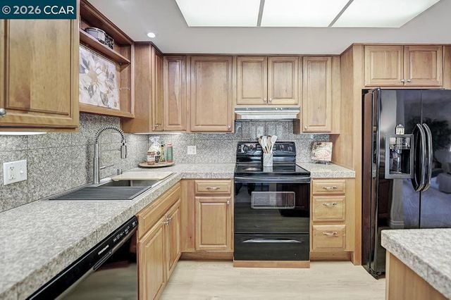 1232 Leisure Ln 7, Walnut Creek, CA 94595