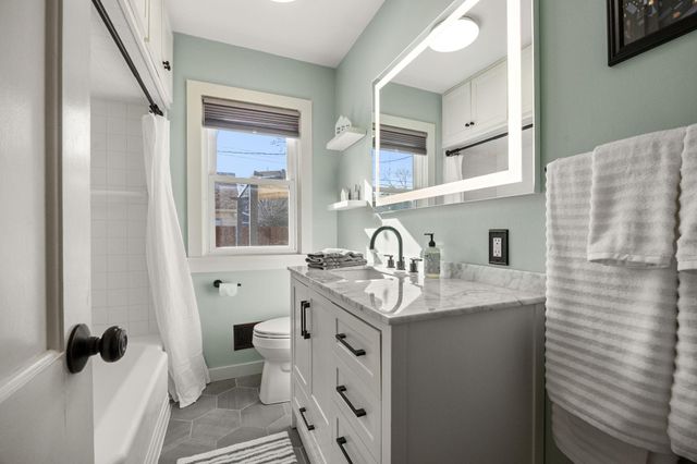 5352 Knox Avenue S, Minneapolis, MN 55419