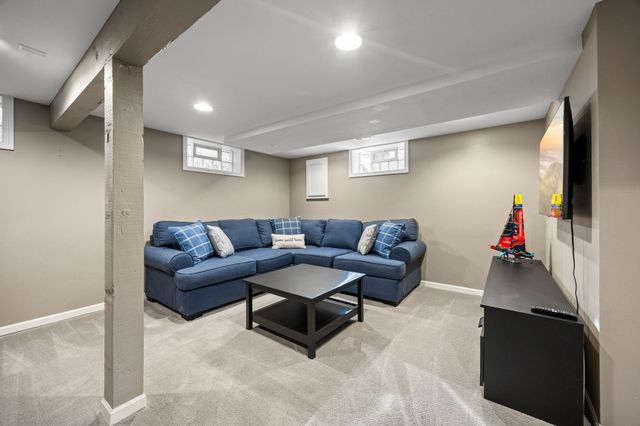 5352 Knox Avenue S, Minneapolis, MN 55419