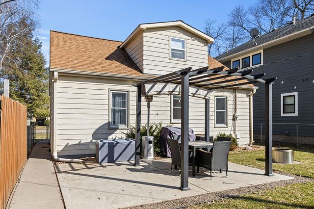 5352 Knox Avenue S, Minneapolis, MN 55419