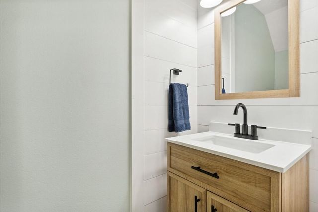 201 Robin Lane, Panama City Beach, FL 32407