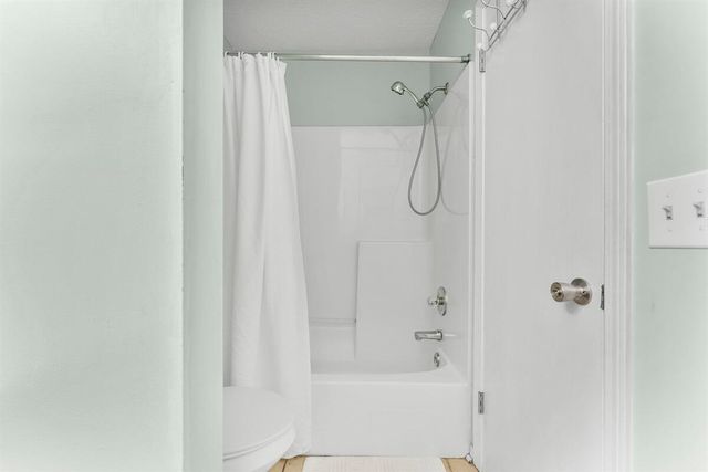 201 Robin Lane, Panama City Beach, FL 32407