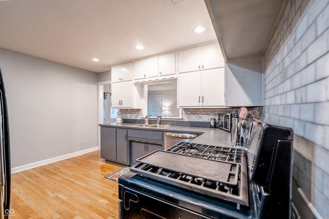 4844 E 71st Street, Indianapolis, IN 46220