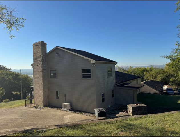 2109 Summit Ave, W, Nashville, TN 37218