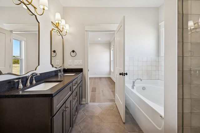 61 Creighton Lane, Lebanon, TN 37087