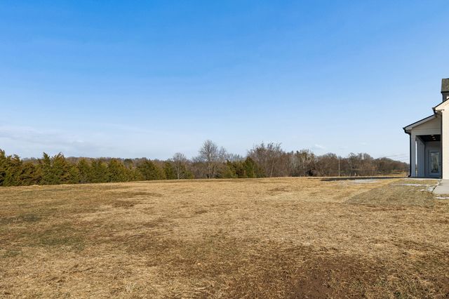 61 Creighton Lane, Lebanon, TN 37087