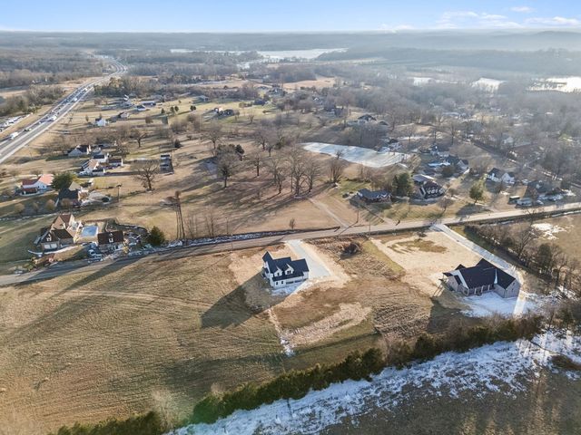 61 Creighton Lane, Lebanon, TN 37087