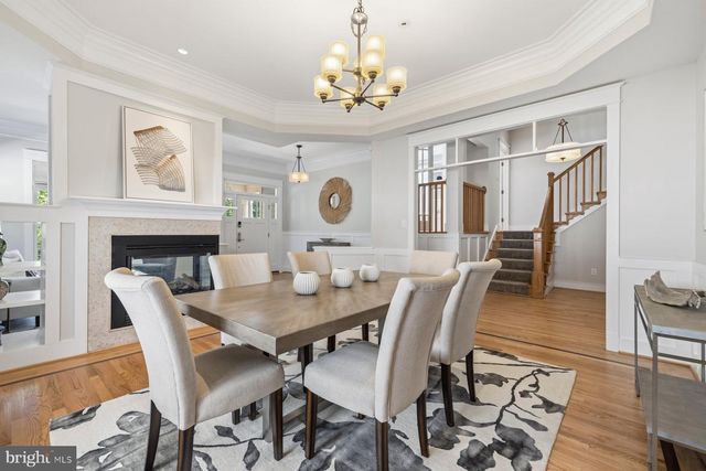 512 N MONROE ST, Arlington, VA 22201