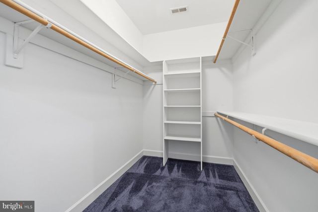 512 N MONROE ST, Arlington, VA 22201