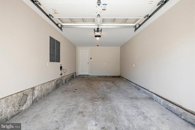 512 N MONROE ST, Arlington, VA 22201