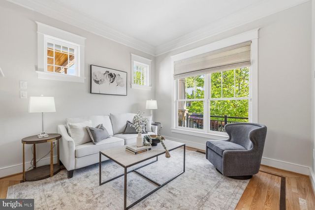 512 N MONROE ST, Arlington, VA 22201