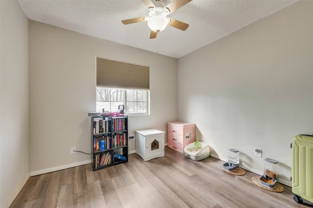 222 Meadow Lake Drive, Gun Barrel City, TX 75156