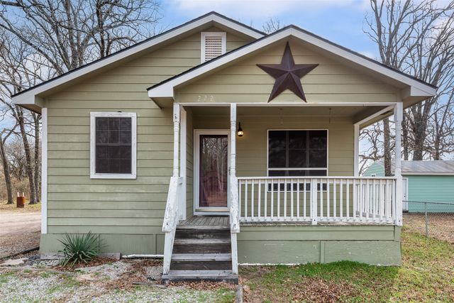 222 Meadow Lake Drive, Gun Barrel City, TX 75156