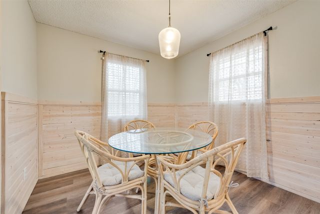 222 Meadow Lake Drive, Gun Barrel City, TX 75156