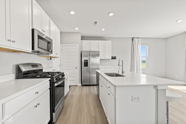 269 Switchgrass Lane, New Whiteland, IN 46184