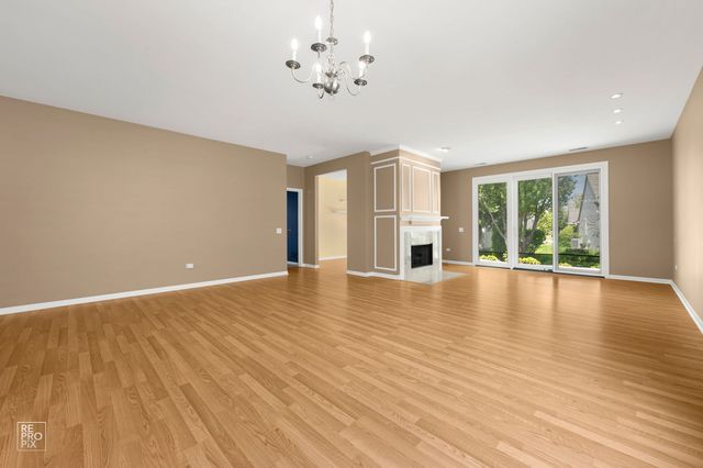 13462 Dearborn Trail, Huntley, IL 60142