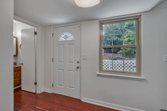 5156 Hunters Point Ln, Hermitage, TN 37076