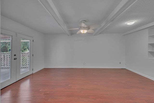 5156 Hunters Point Ln, Hermitage, TN 37076