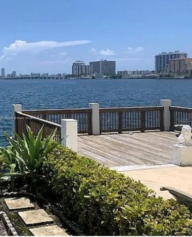 7941 East Dr, North Bay Village, FL 33141