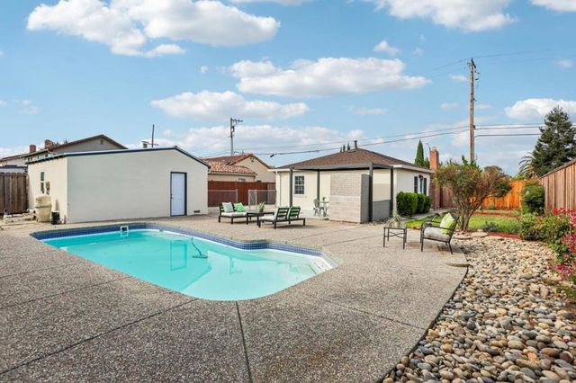660 N White Road, San Jose, CA 95127