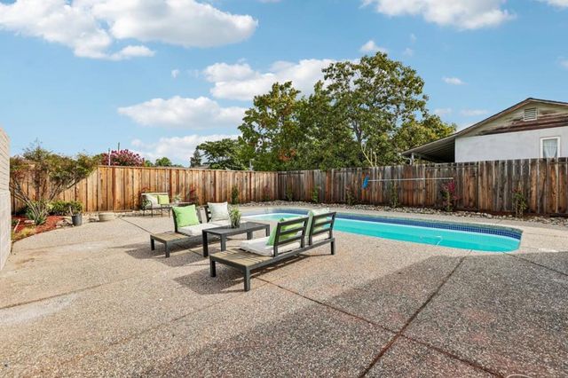 660 N White Road, San Jose, CA 95127