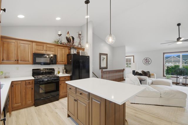 48 Struble Circle, Fredericktown, OH 43019