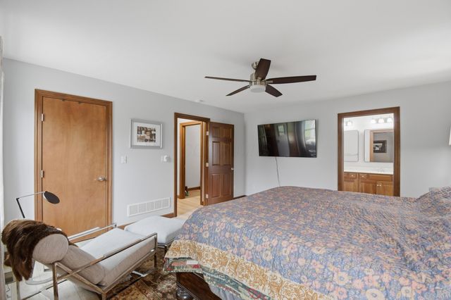 48 Struble Circle, Fredericktown, OH 43019