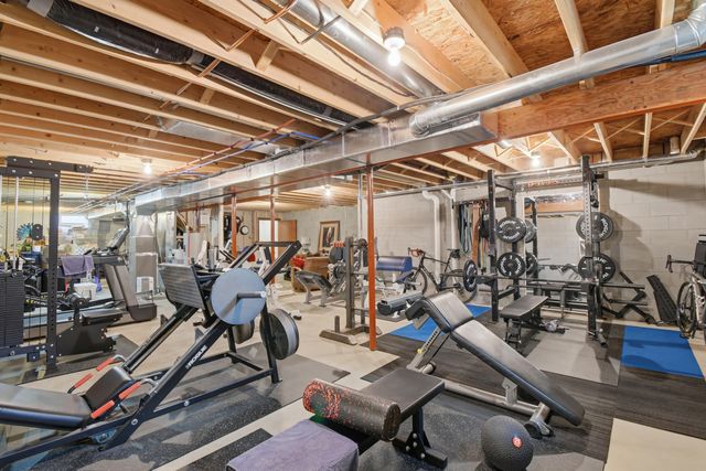 48 Struble Circle, Fredericktown, OH 43019