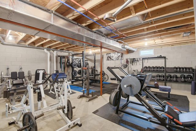 48 Struble Circle, Fredericktown, OH 43019