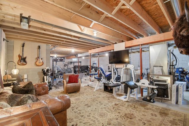 48 Struble Circle, Fredericktown, OH 43019