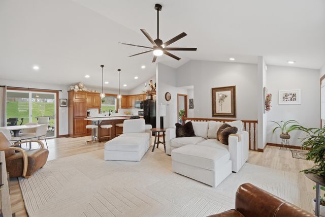 48 Struble Circle, Fredericktown, OH 43019