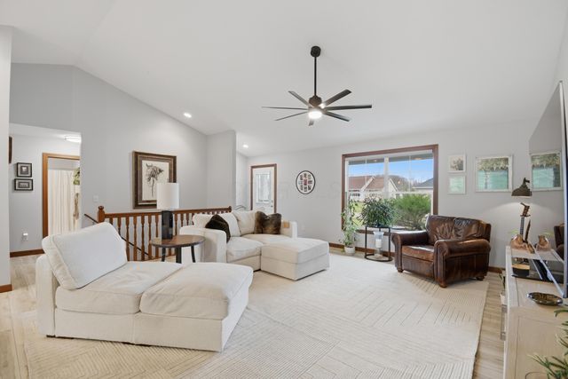 48 Struble Circle, Fredericktown, OH 43019