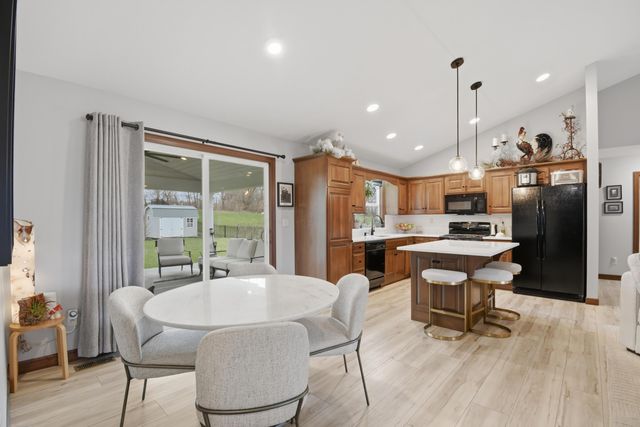 48 Struble Circle, Fredericktown, OH 43019