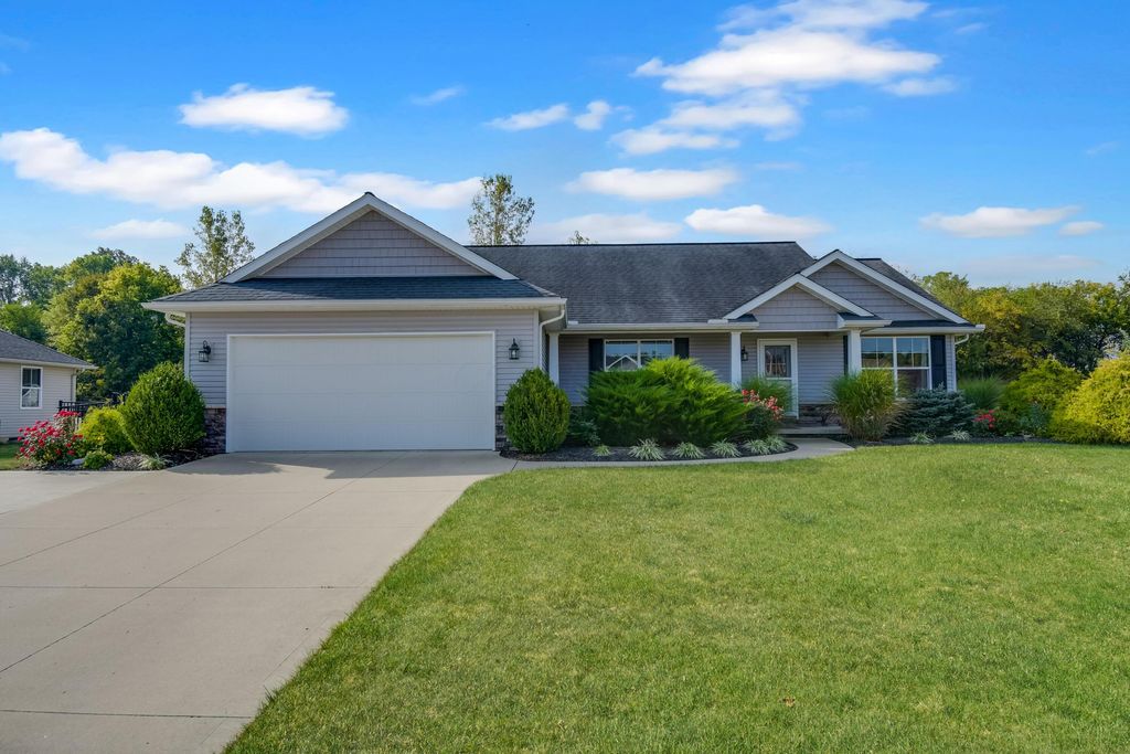 48 Struble Circle, Fredericktown, OH 43019