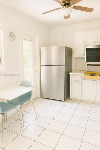 610 NE 12th Ave 308, Hallandale Beach, FL 33009