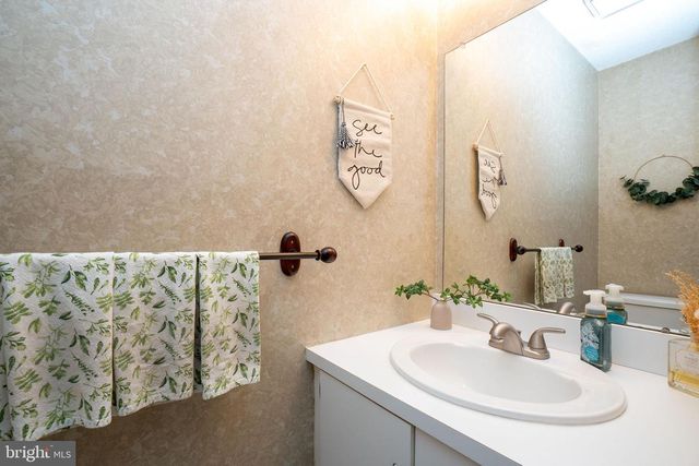 27 DREWES CT, Lawrenceville, NJ 08648