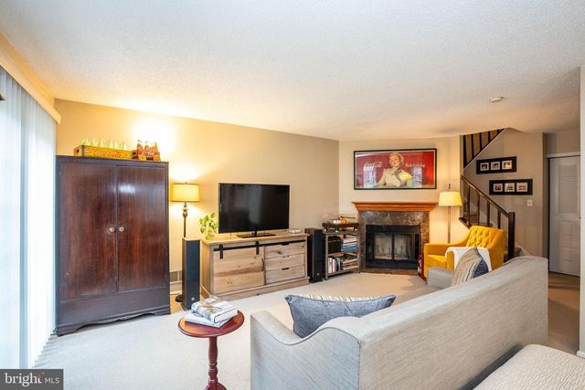 27 DREWES CT, Lawrenceville, NJ 08648