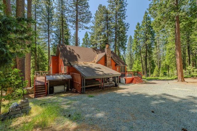 19541 Woodridge Dr, Pioneer, CA 95666