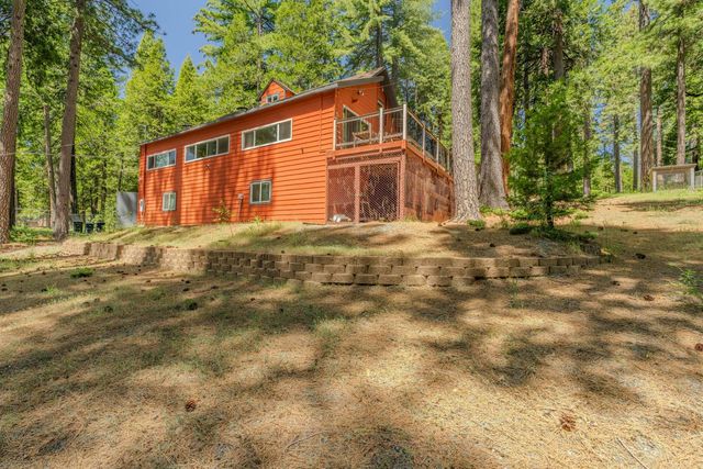 19541 Woodridge Dr, Pioneer, CA 95666