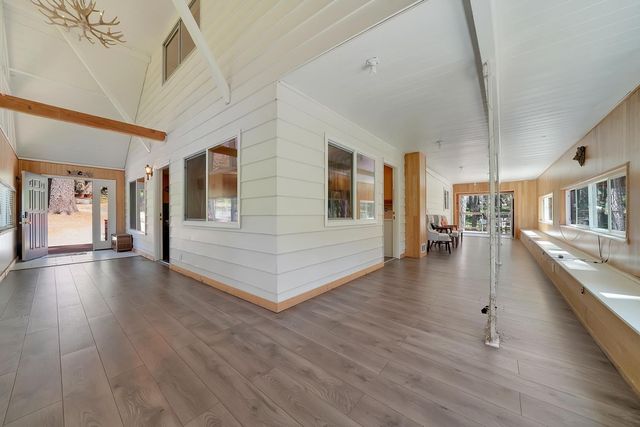 19541 Woodridge Dr, Pioneer, CA 95666