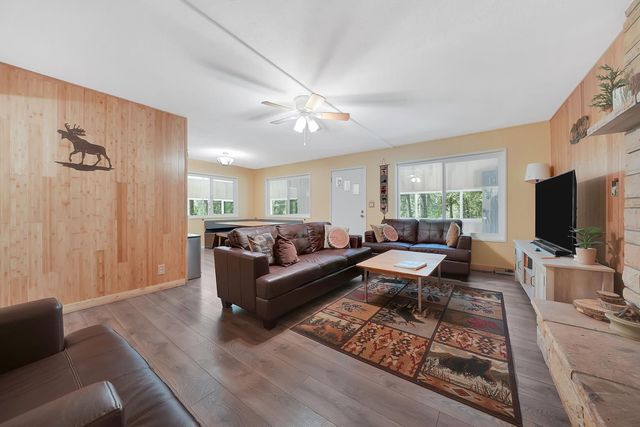 19541 Woodridge Dr, Pioneer, CA 95666