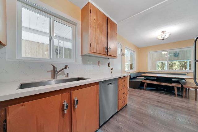 19541 Woodridge Dr, Pioneer, CA 95666