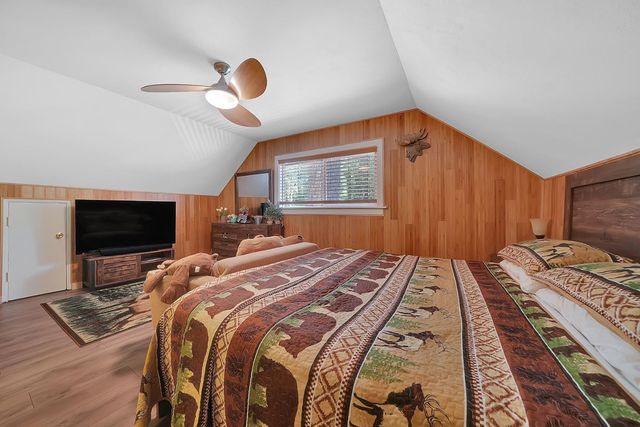 19541 Woodridge Dr, Pioneer, CA 95666