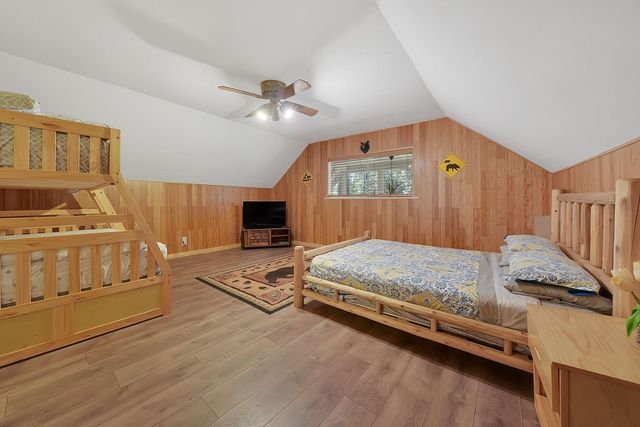 19541 Woodridge Dr, Pioneer, CA 95666