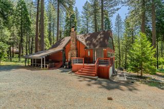 19541 Woodridge Dr, Pioneer, CA 95666