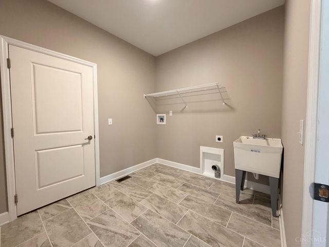 6723 Daniels Walk, Cincinnati, OH 45233