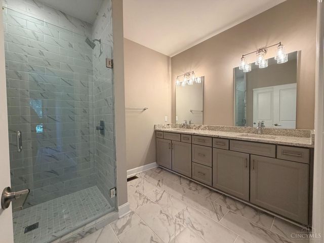 6723 Daniels Walk, Cincinnati, OH 45233