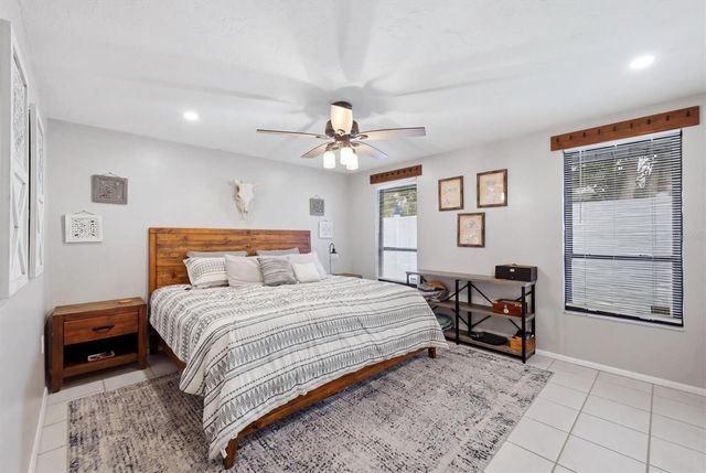 4913 ALMANZA AVENUE, Sarasota, FL 34235