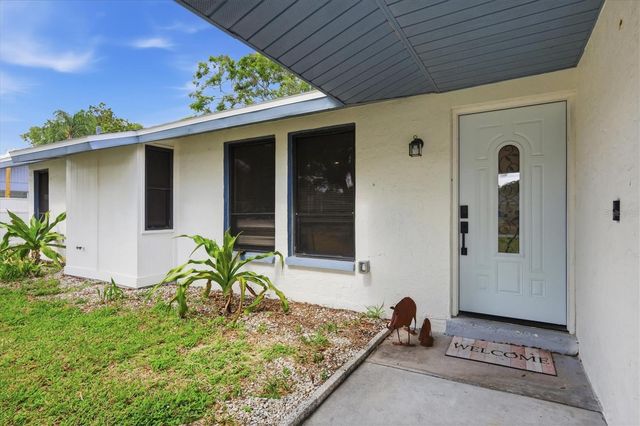 4913 ALMANZA AVENUE, Sarasota, FL 34235