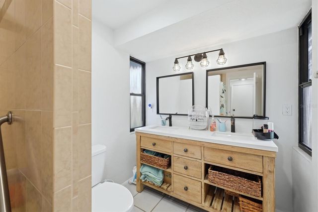4913 ALMANZA AVENUE, Sarasota, FL 34235